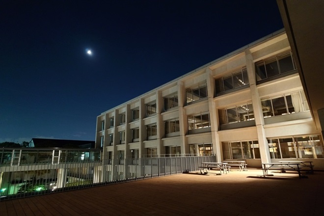 副校長ブログ「ゆめみる」第53号　『夜の学校にて』