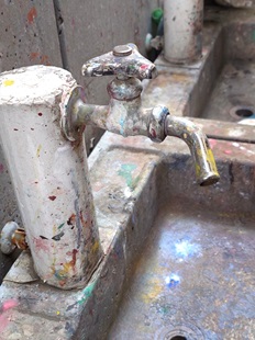 ⑨年季が入った蛇口だよね