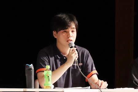 中学生の将来への不安な気持ちを受けて「やりたいことを決めきらずに、探していくという気持ちで、後悔しないようにできることをしていこう」とアドバイスくださった山梨さん