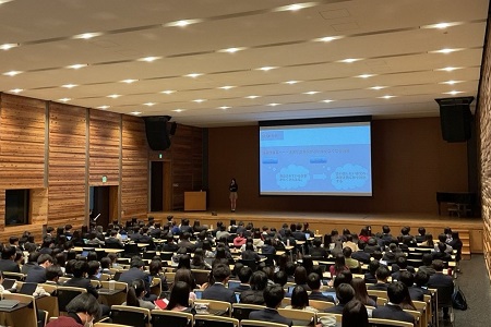 001教室にて開催しました