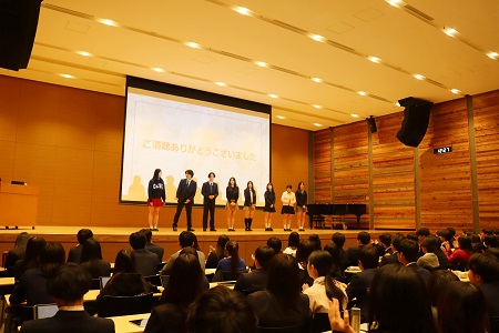 最後は発表した8人に盛大な拍手が送られました