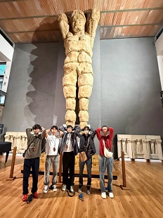 州立考古学博物館にて