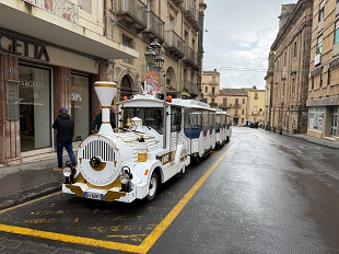 別名チューチュー列車に乗車