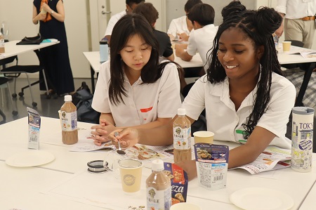 後半は実習。おいしい紅茶のいれ方を体験しました