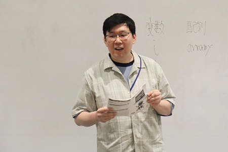 講師の吉田靖幸氏