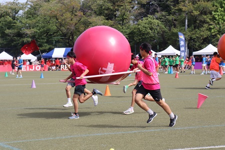 高校2年生大玉リレー「大玉ア・ラ・カルトウォーズ」