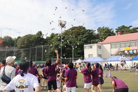高校1年生チームジャンプ・玉入れ「舞い羽ばたけ玉戦隊」