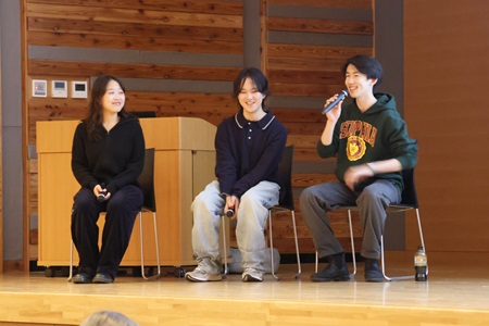 今回登壇してくれた大学生。 左から、五味さん、加藤さん、深澤さん