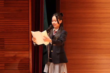 新入生代表宣誓