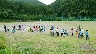 申年に猿ヶ京！　　——４年生夏の学校を行いました——