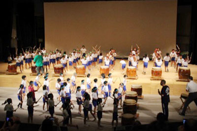 幕開き太鼓の練習