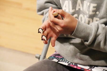 爪をつけるのも初めての経験