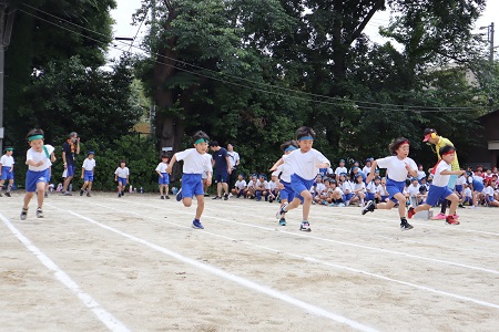 合同体育初参加の1年生の徒競走