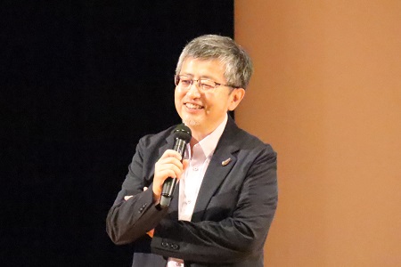 後半は真鍋先生の講演会