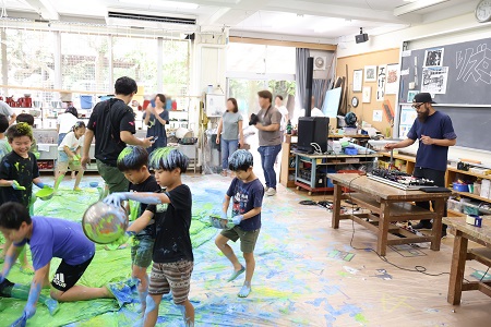 2年柊組　リズミックドローイング