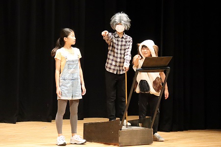 時間の節約のため、犬の散歩は家の中で