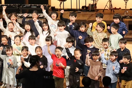 斉唱　2年真弓組・橙組・柊組