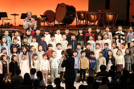 斉唱　1年楠組・藤組・桐組