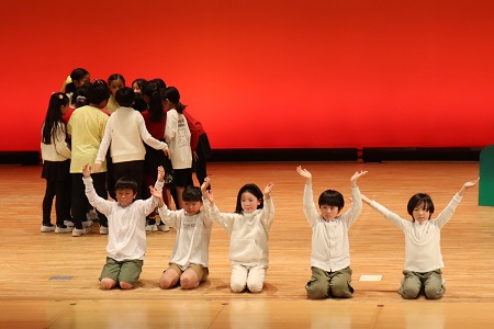 遠くまで来てしまったちょうちょうは泊まる場所を探しました