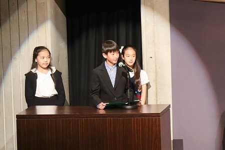 6年生代表による学校の紹介