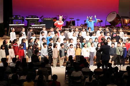 斉唱　2年桐組・楠組・藤組