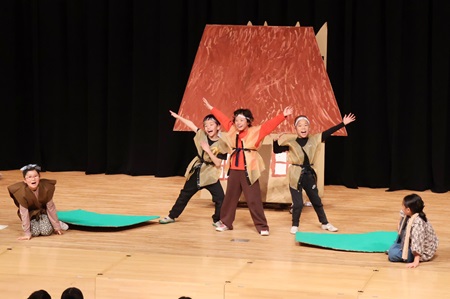 節分の豆から生まれた豆太郎。