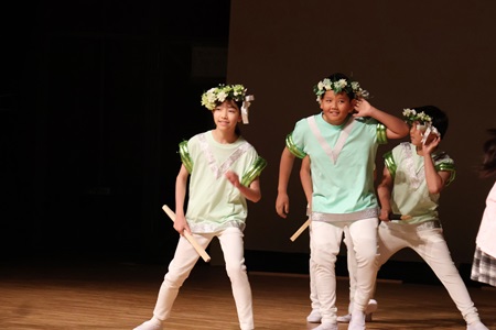 劇の会に向けて練習（４年　櫟組）