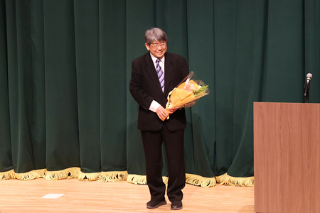 晴れやかな笑顔でみんなへの感謝の言葉を述べられました