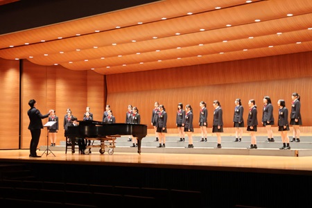 中・高合唱部による合唱
