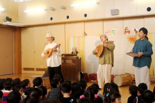 幻想的な音色が会場を包みます