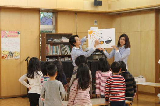 太陽の下ではサングラス！