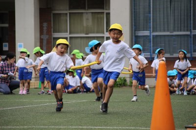 年中・年長組「力を合わせて」