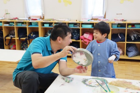 満足いくものができあがり、先生にも褒められて笑顔！！