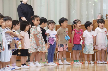 みんなで『たなばたさま』の歌を歌いました