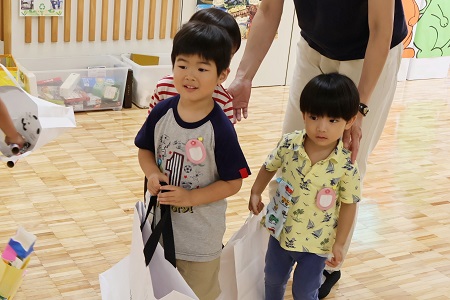 年長さんの呼びかけでお客さんが来てくれました