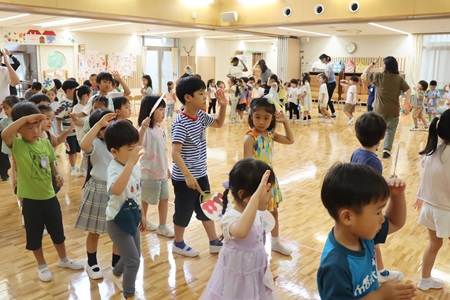みんなで盆踊りを楽しみました