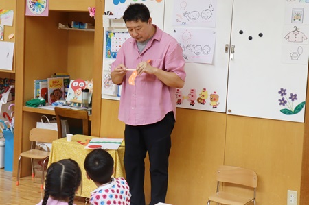 智力先生にボンドの上手な貼り方も教えてもらいました