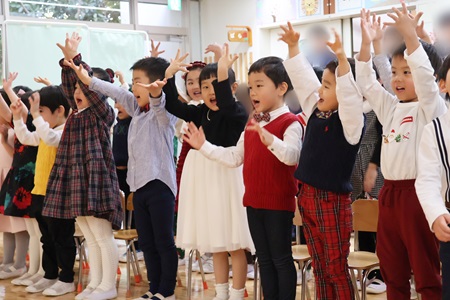 年中組の歌「うさぎ野原のクリスマス」