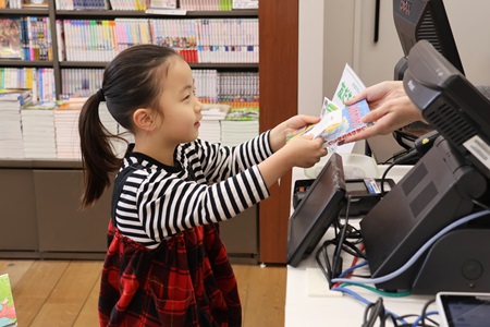 本を受け取って、無事にお買い物できました！